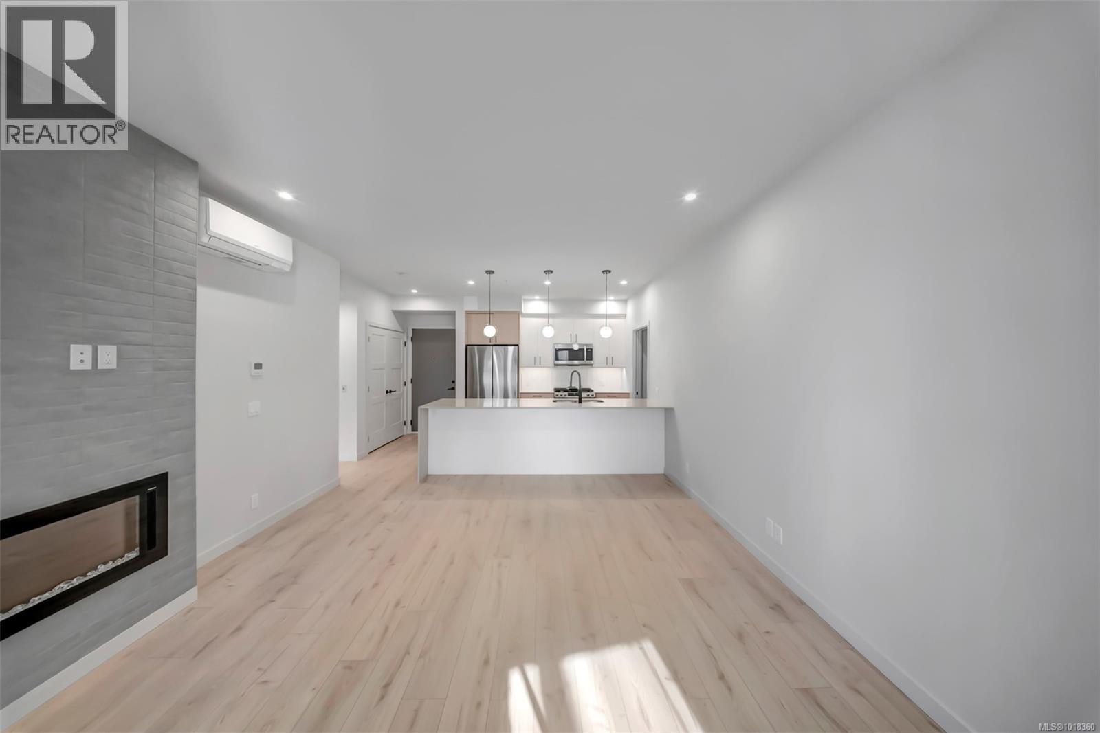 #408 958 PHAROAH MEWS - 10