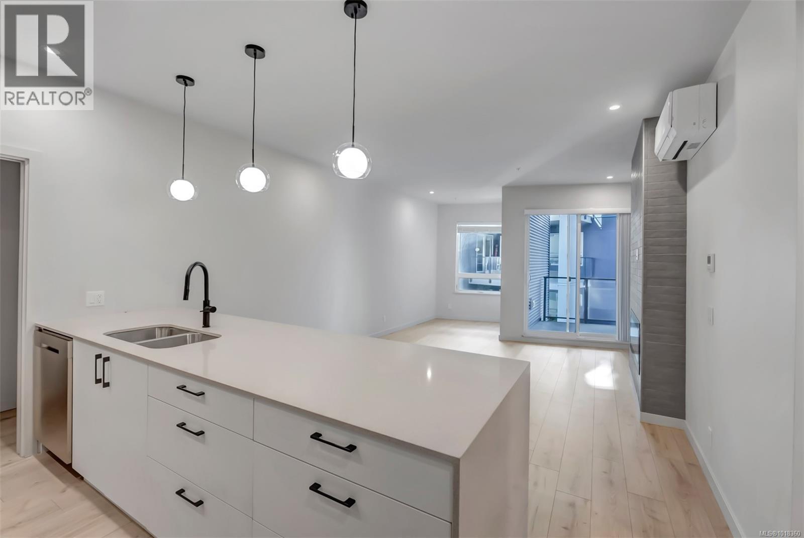 #408 958 PHAROAH MEWS - 2