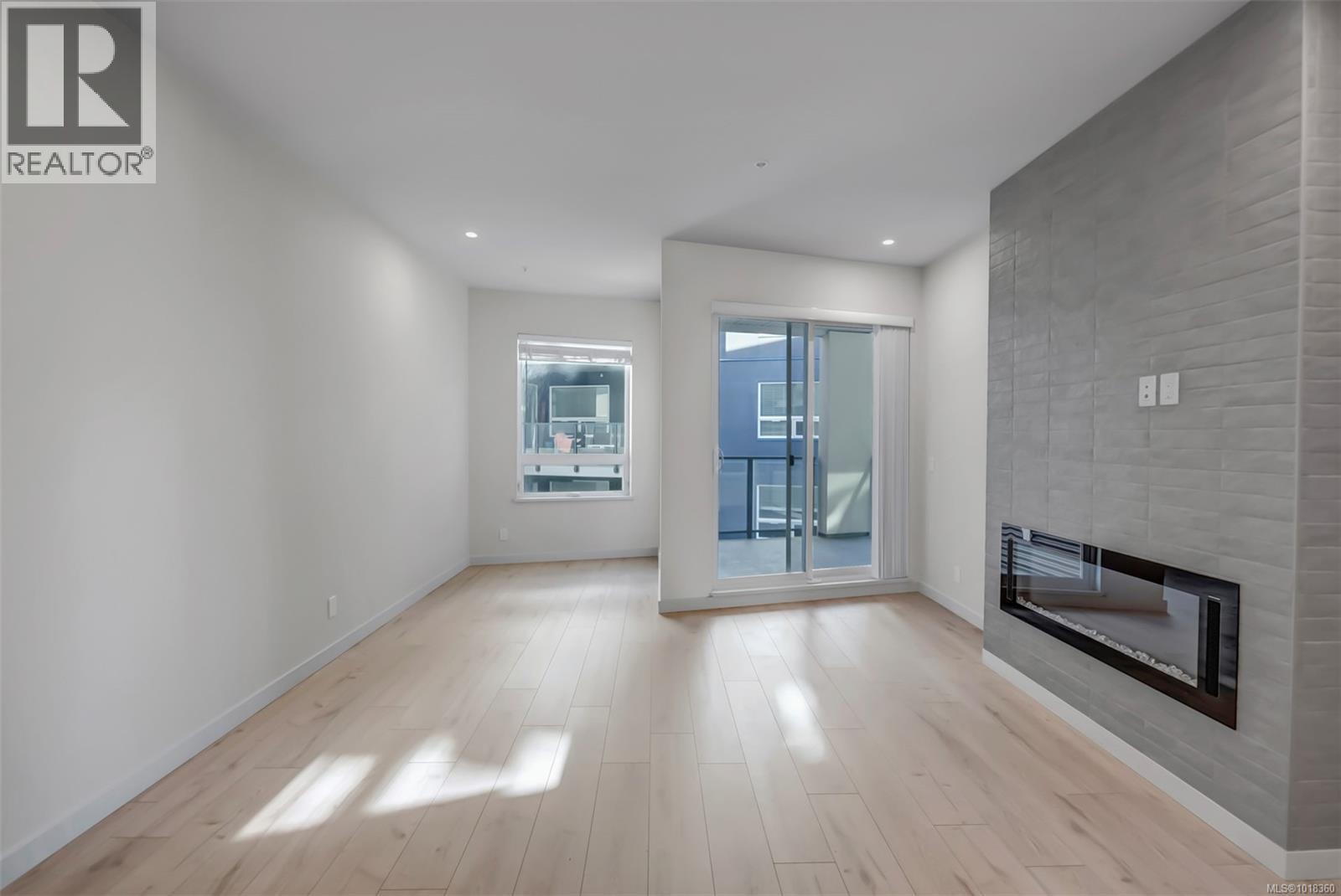 #408 958 PHAROAH MEWS - 9