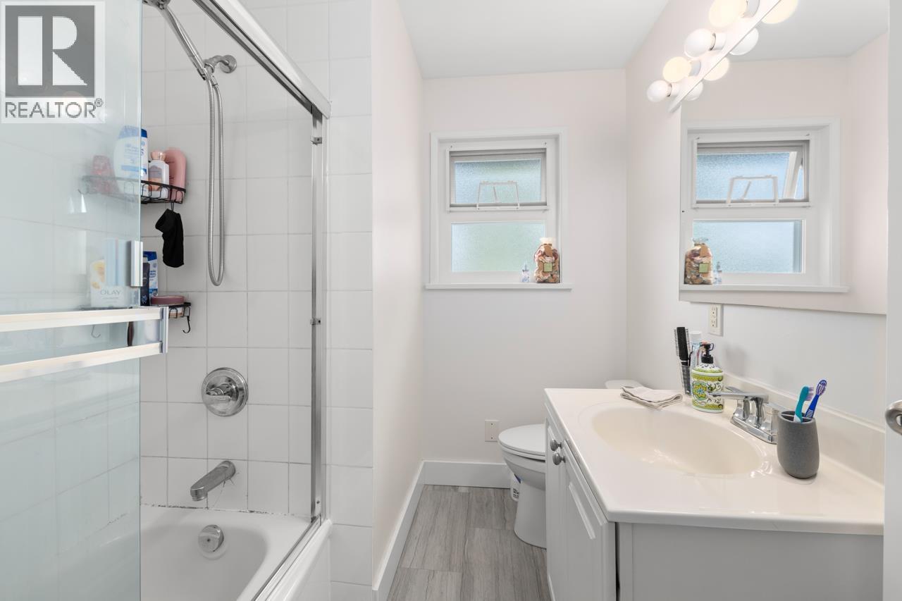 5483 CHESTNUT Crescent, Delta