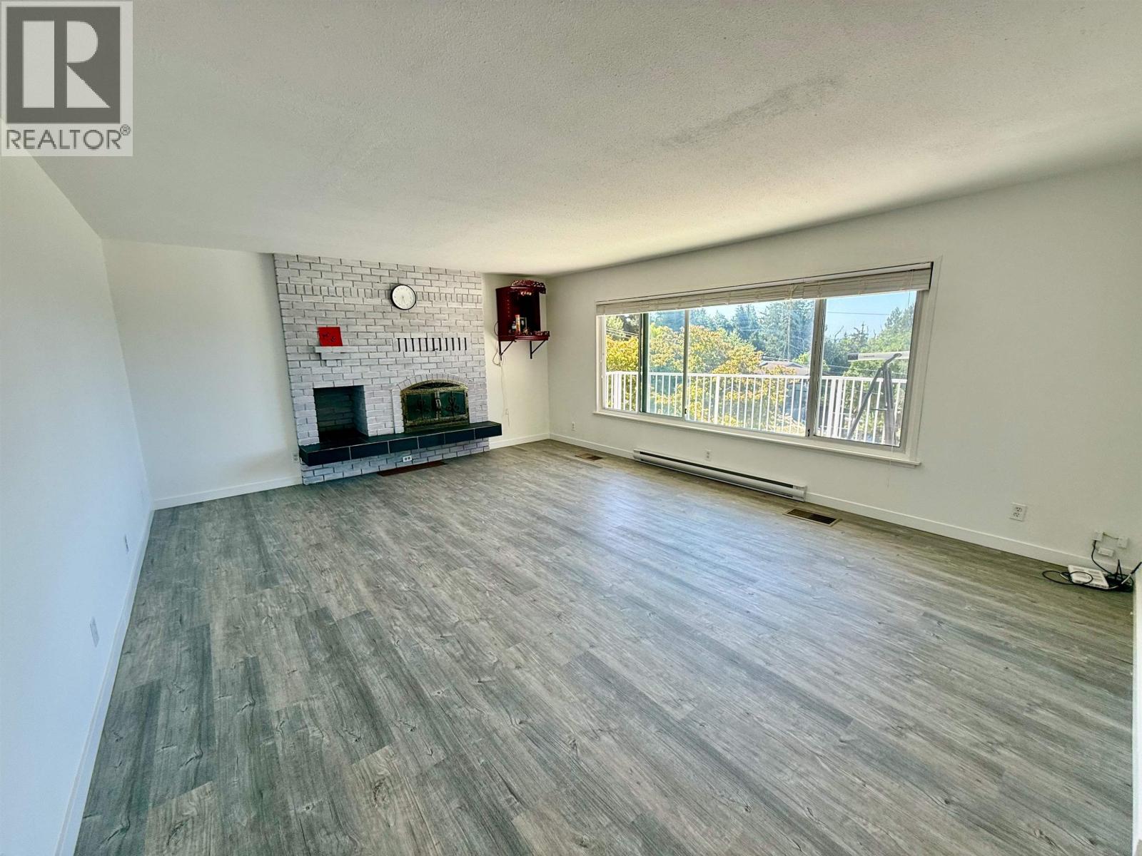 6472 JASPER ROAD, Sechelt