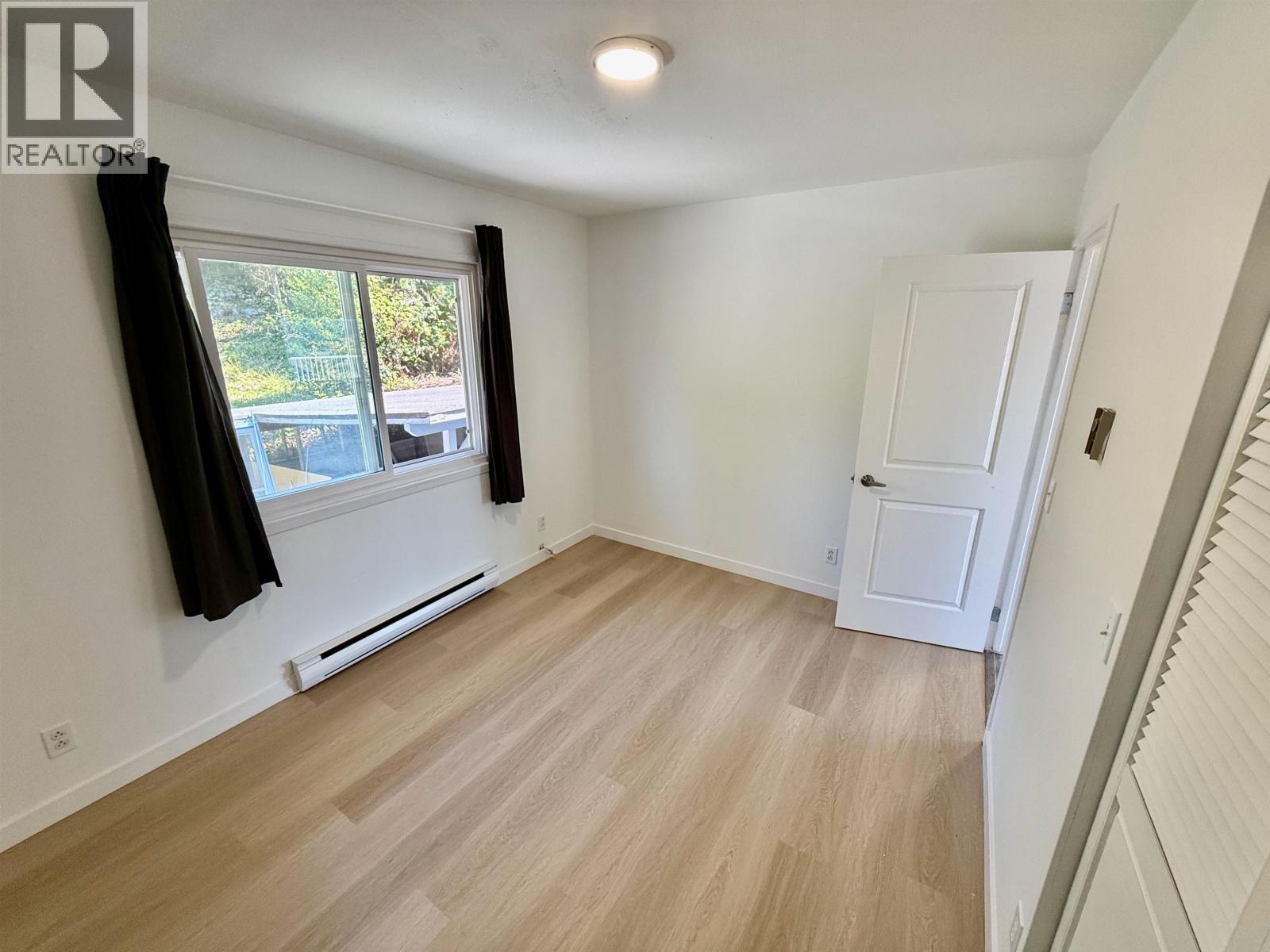 6472 JASPER ROAD, Sechelt