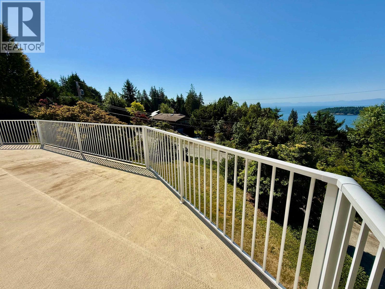 6472 JASPER ROAD, Sechelt