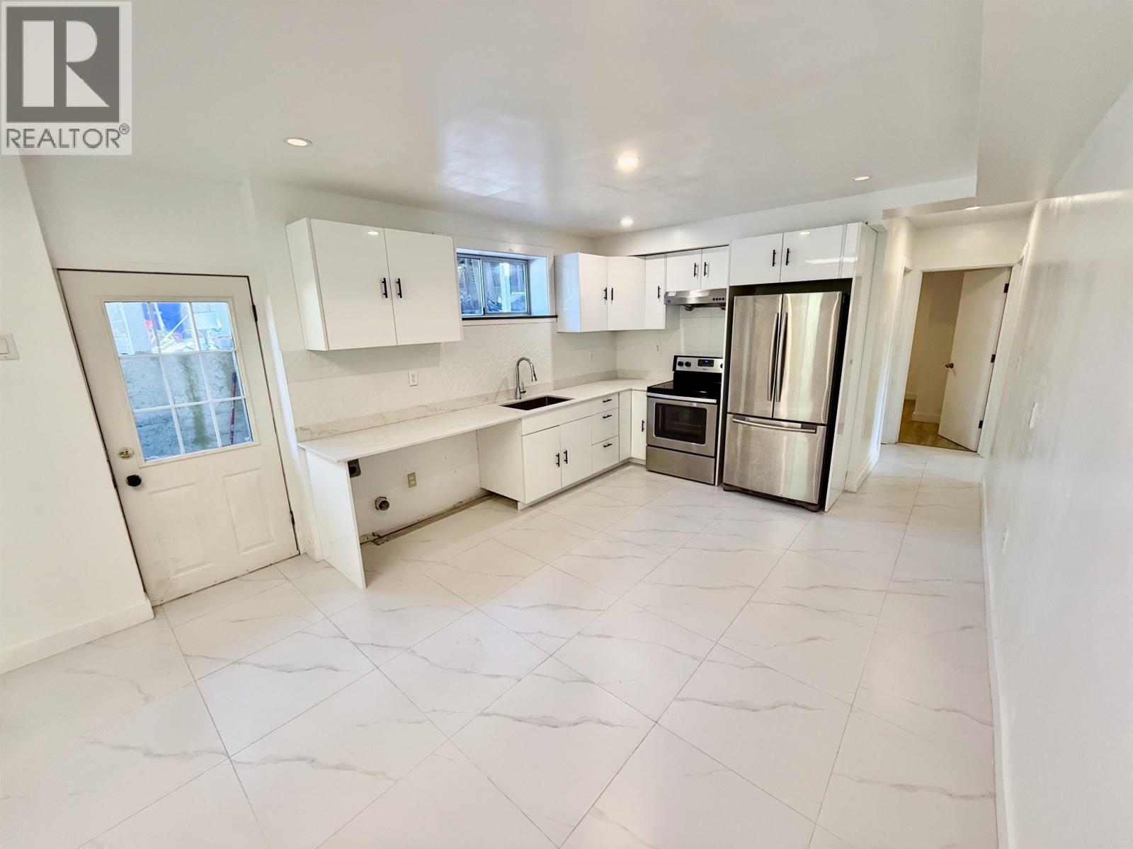 6472 JASPER ROAD, Sechelt