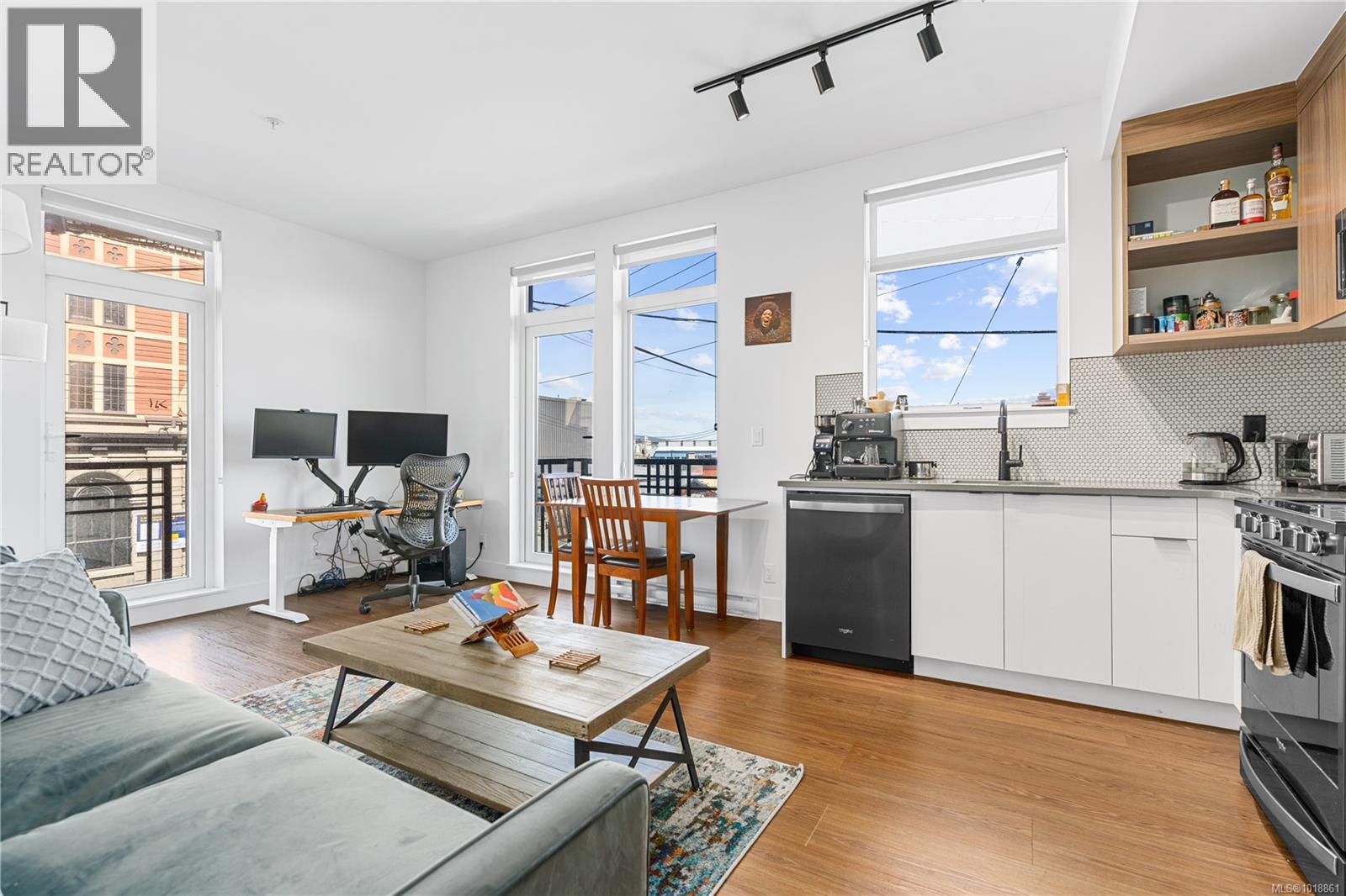 #201 515 CHATHAM ST - 7