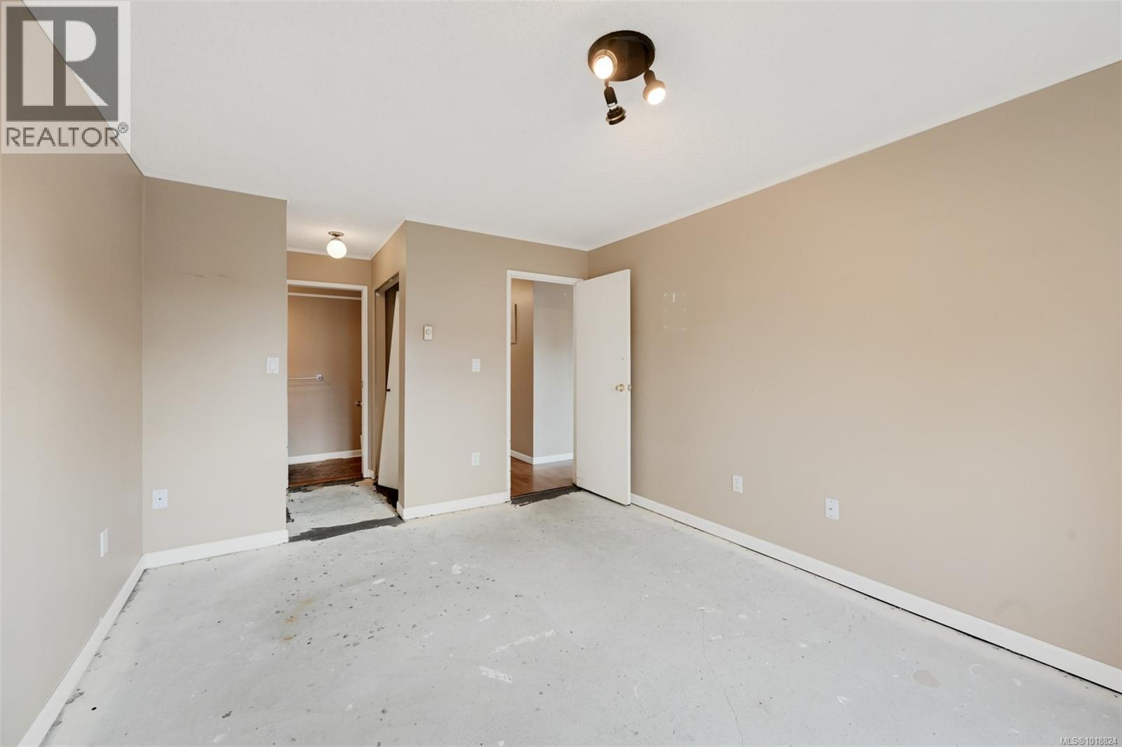 #307 1012 COLLINSON ST - 17