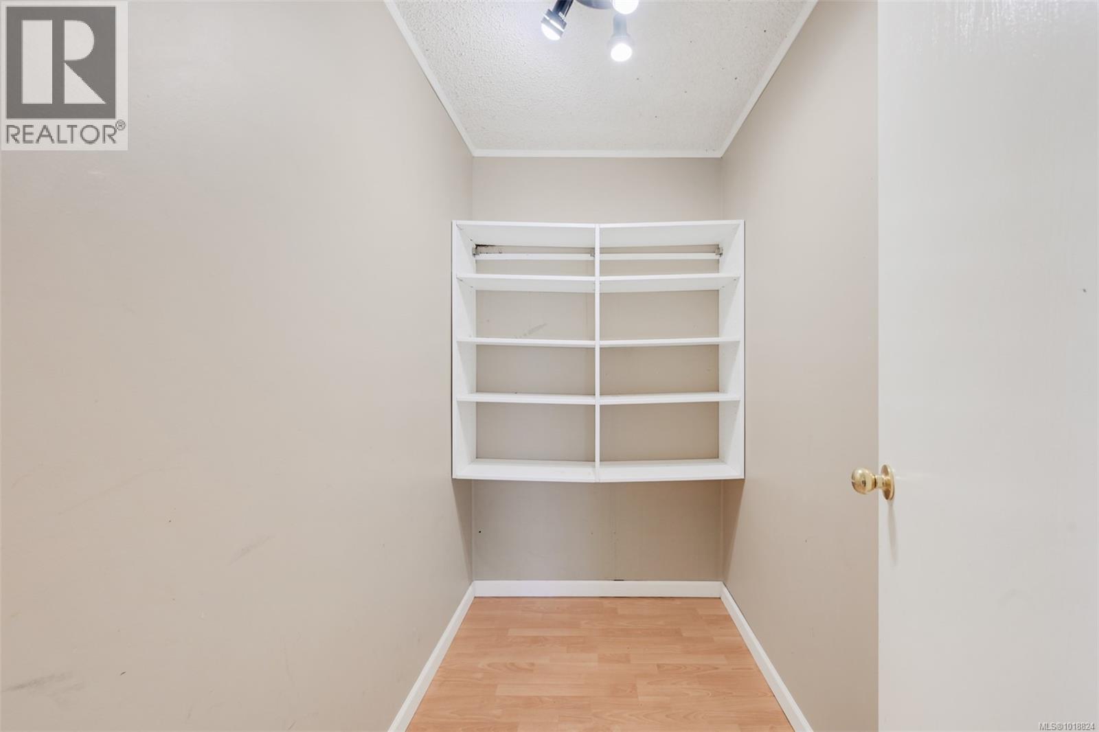 #307 1012 COLLINSON ST - 22