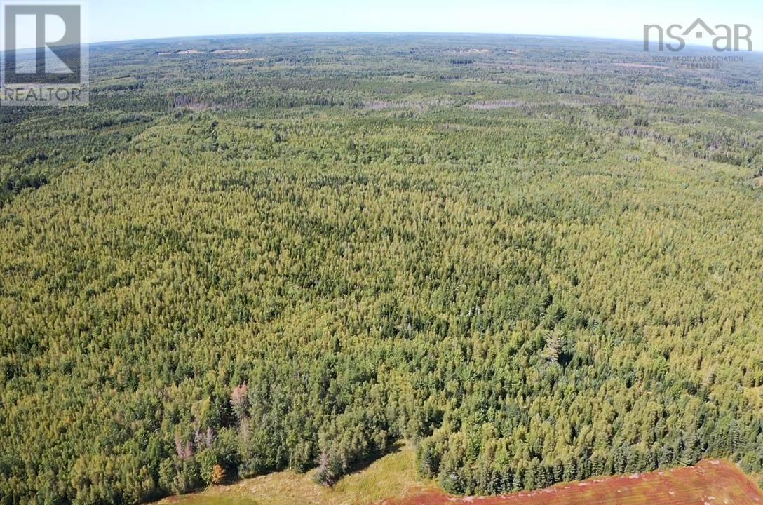 Property 11 of 35 of 5715 Wentworth Collingwood Road