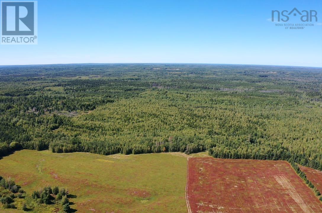 Property 5 of 35 of 5715 Wentworth Collingwood Road