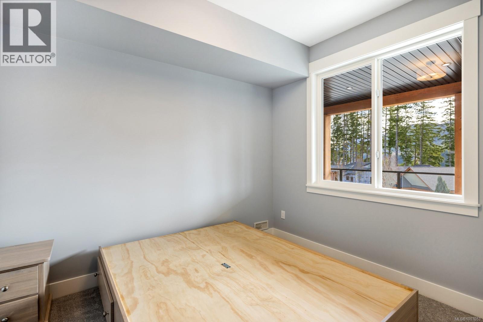 9394 Lakefront Rise, Lake Cowichan