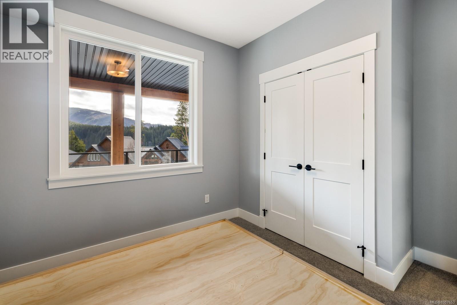 9394 Lakefront Rise, Lake Cowichan