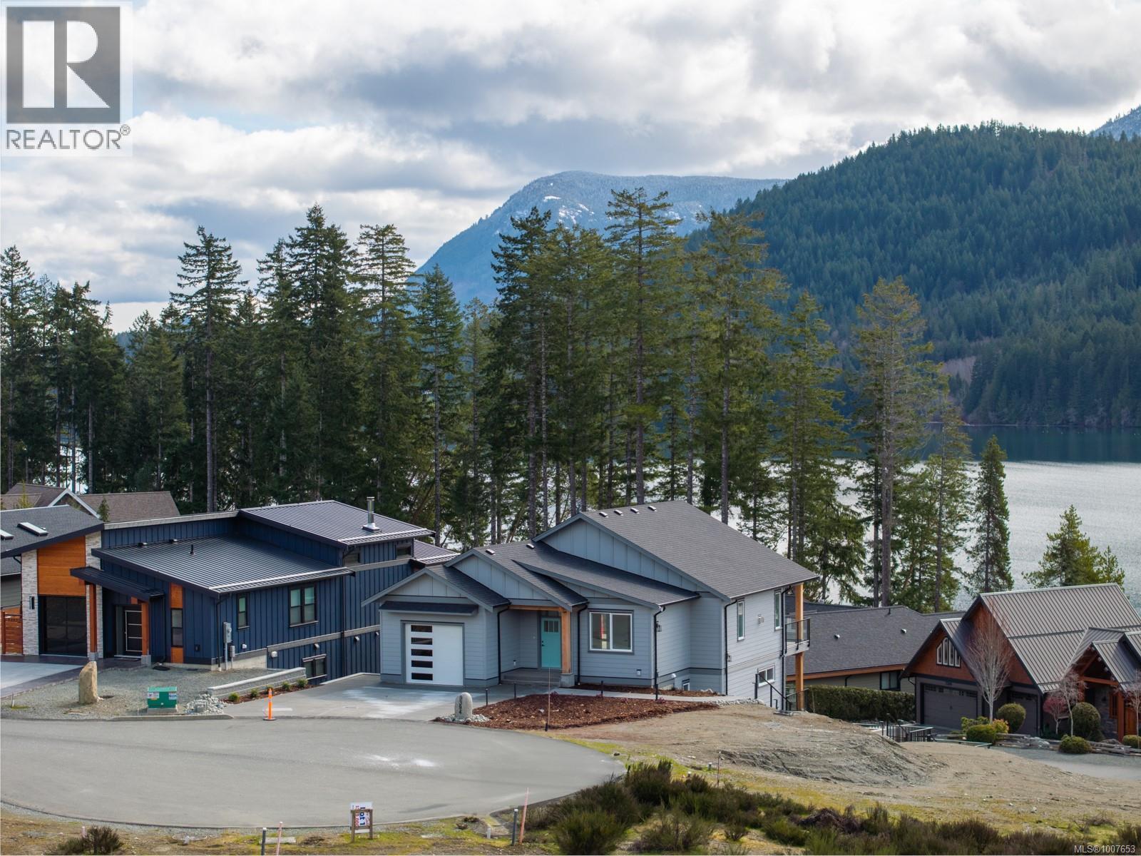 9394 Lakefront Rise, Lake Cowichan