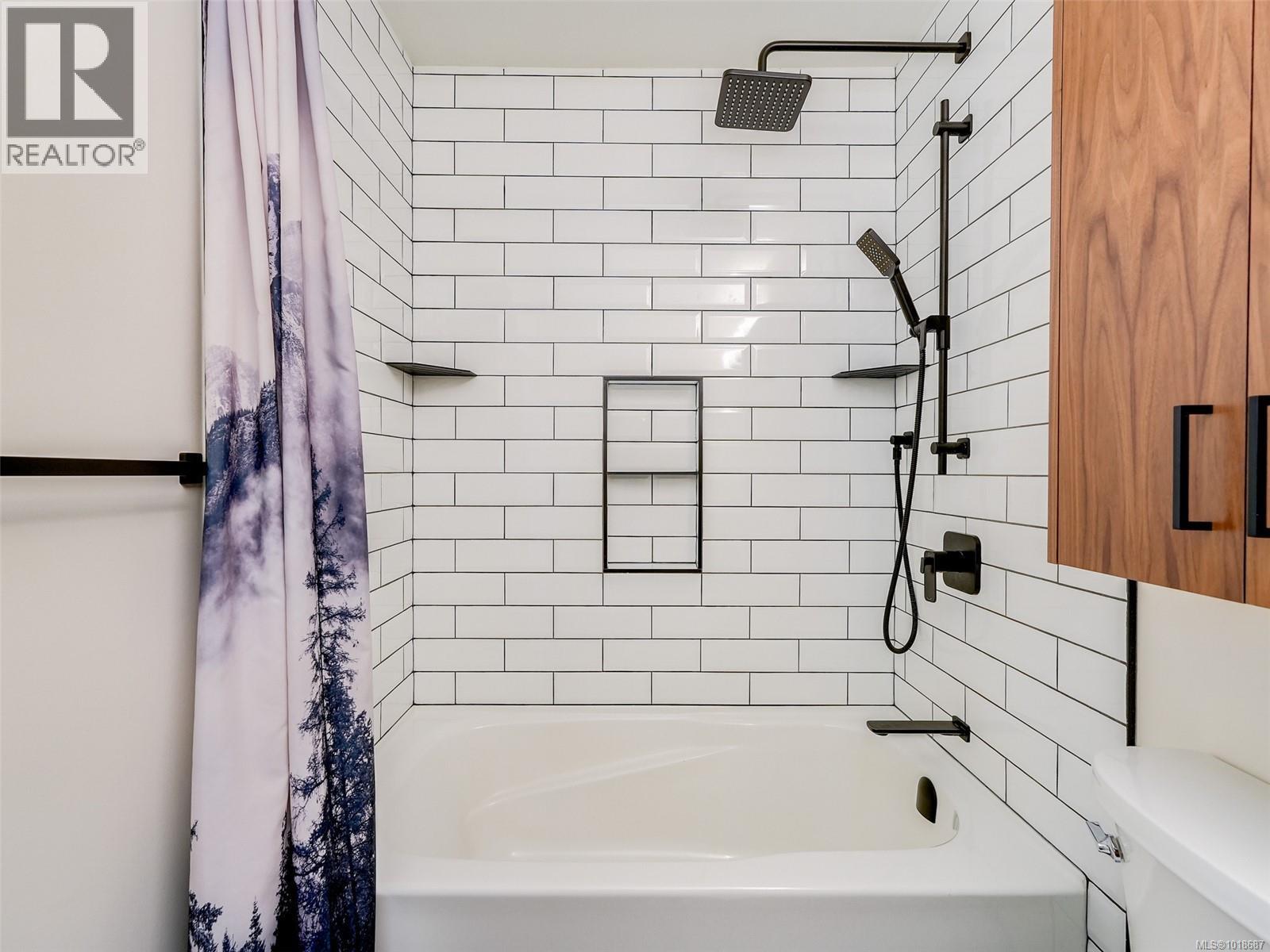 #405 2529 WARK ST - 7