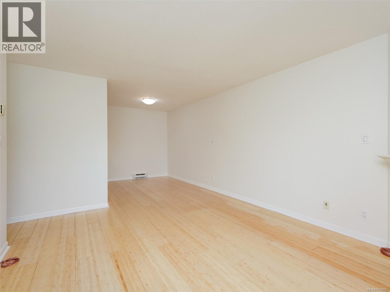 #405 2529 WARK ST - 11