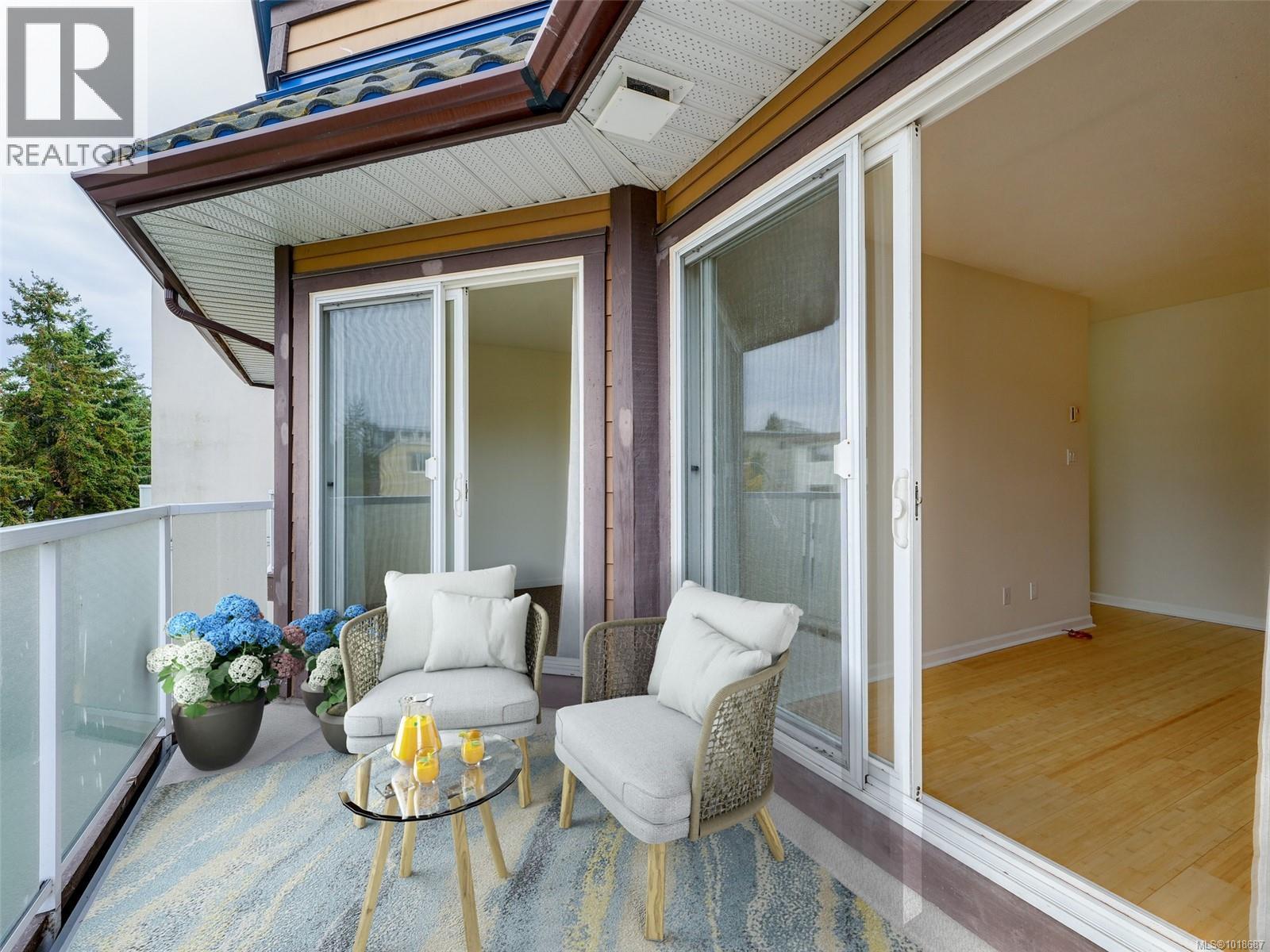 #405 2529 WARK ST - 4