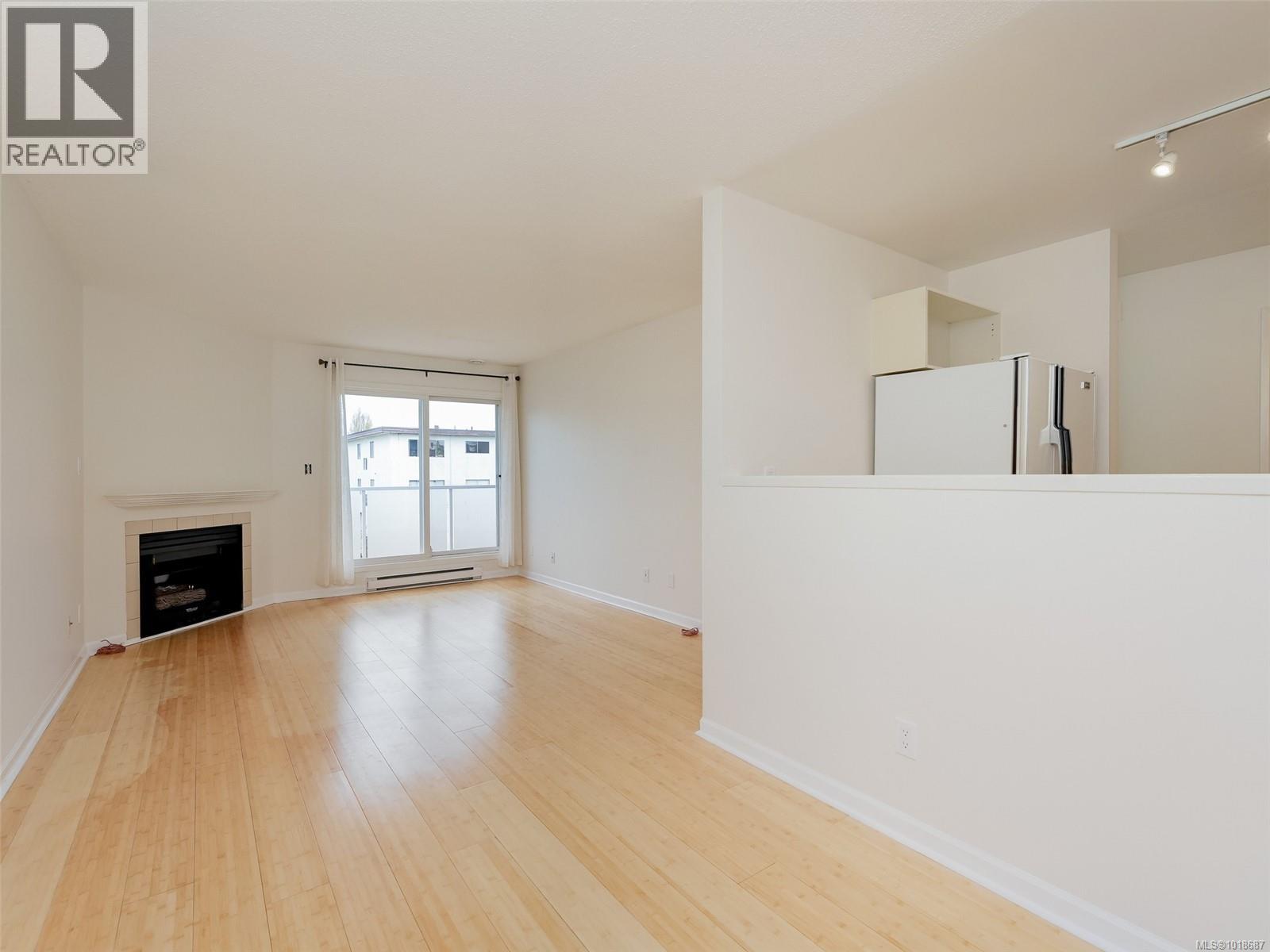 #405 2529 WARK ST - 14