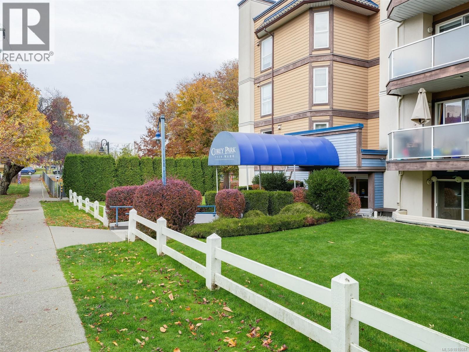 #405 2529 WARK ST - 26