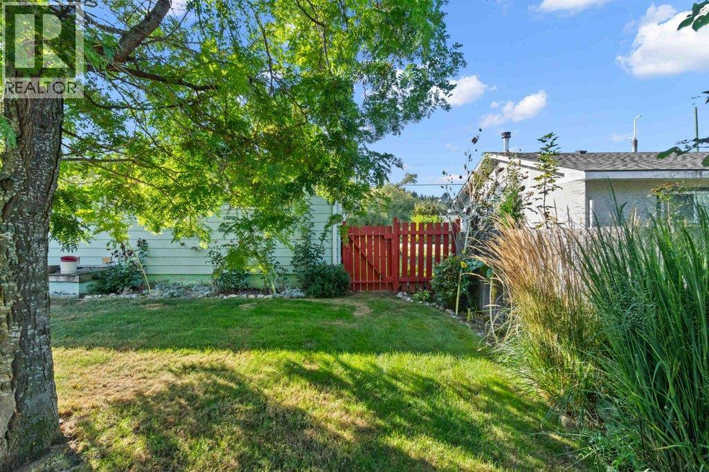  7150 49 Street Northeast, Salmon Arm