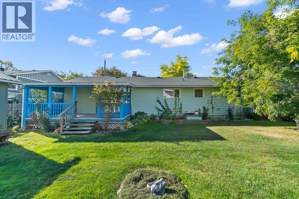  7150 49 Street Northeast, Salmon Arm