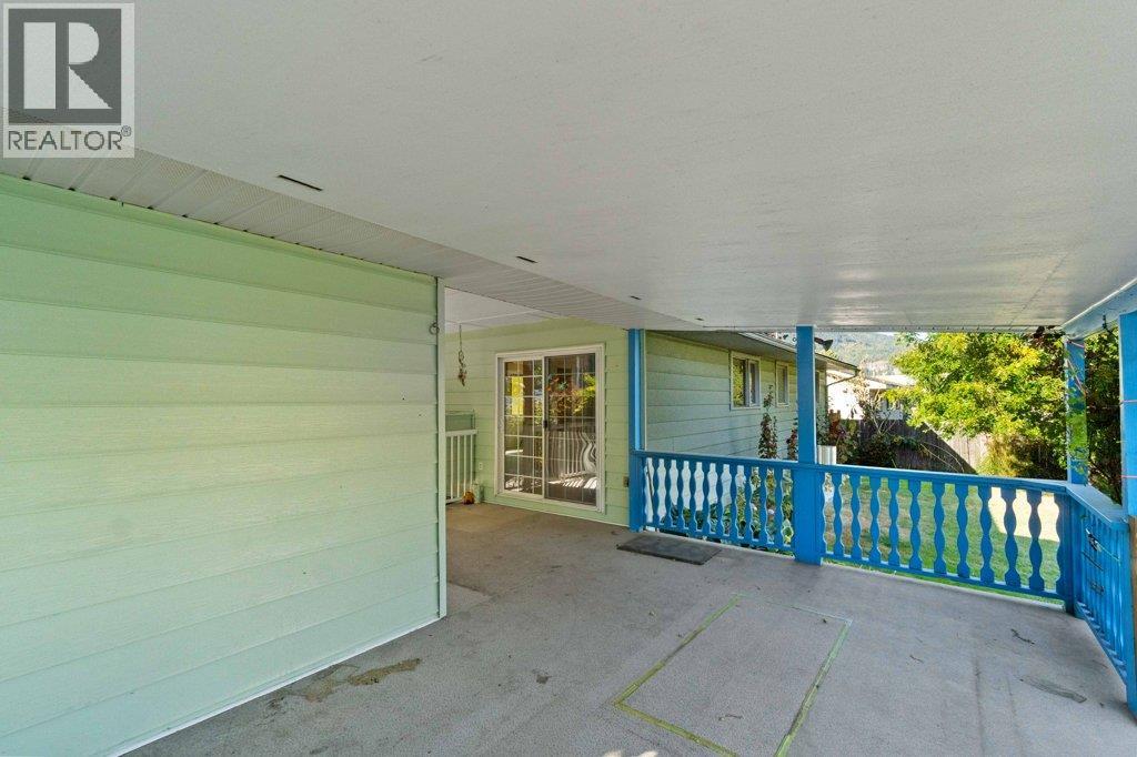  7150 49 Street Northeast, Salmon Arm