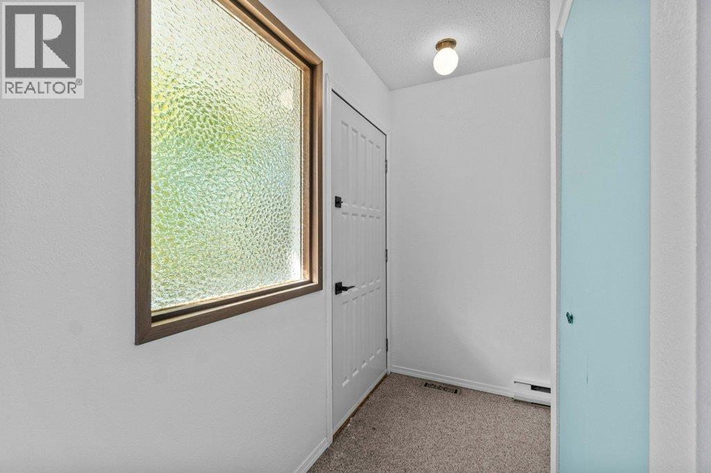  7150 49 Street Northeast, Salmon Arm