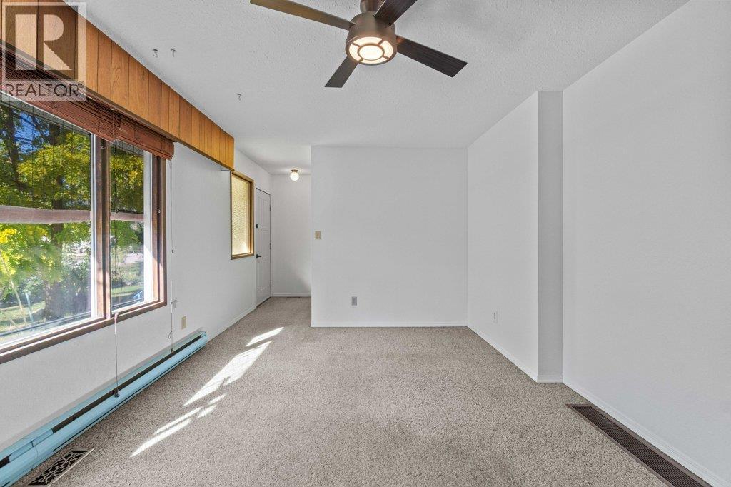  7150 49 Street Northeast, Salmon Arm