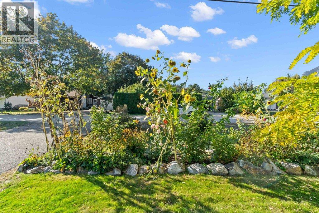  7150 49 Street Northeast, Salmon Arm