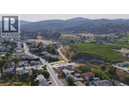 152 Greenwood Drive, Penticton, BC V2A8V7 Photo 11