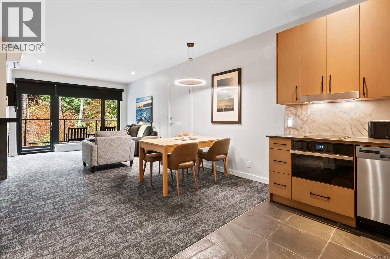 222 596 Marine Dr, Ucluelet