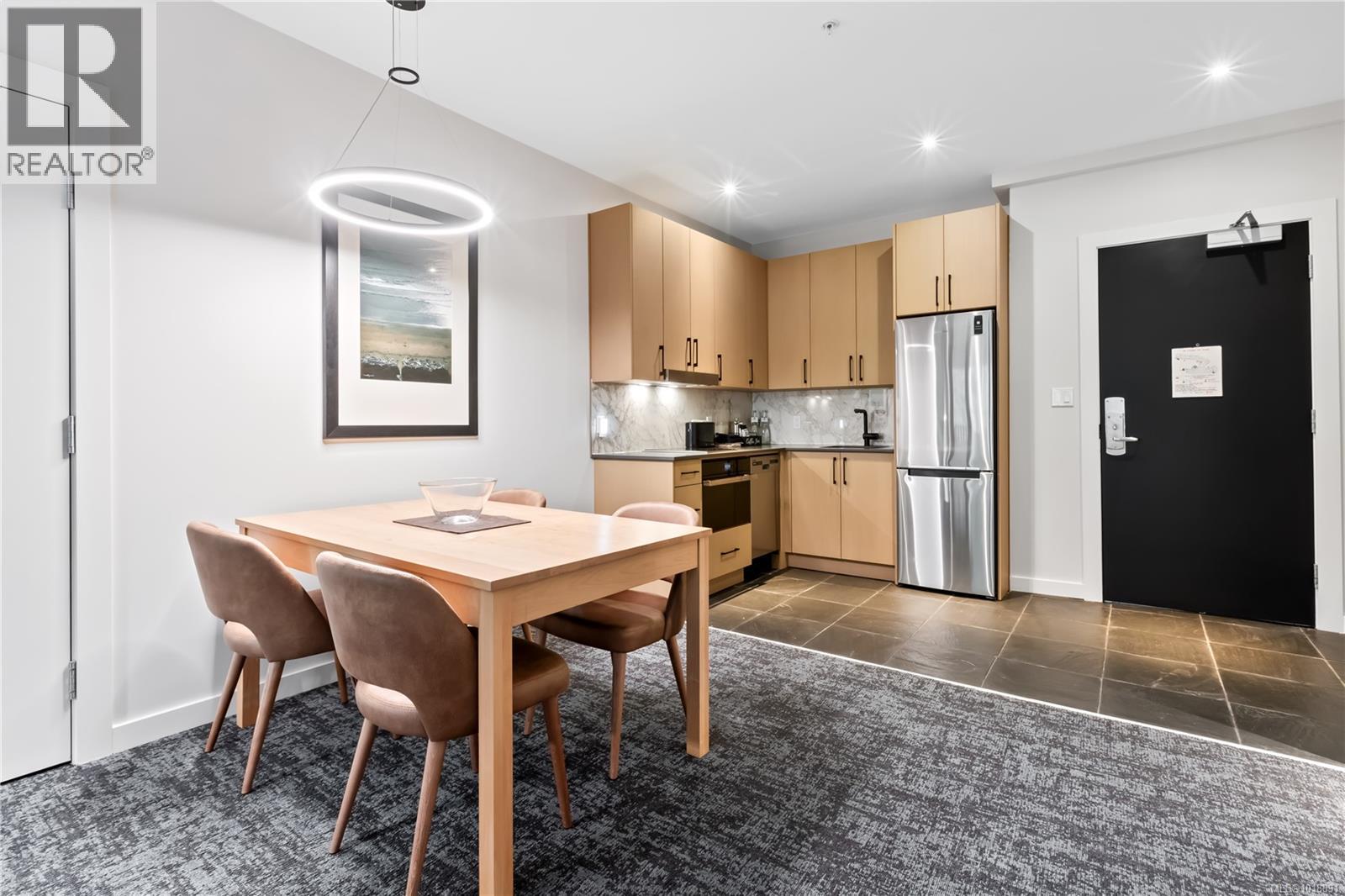 222 596 Marine Dr, Ucluelet