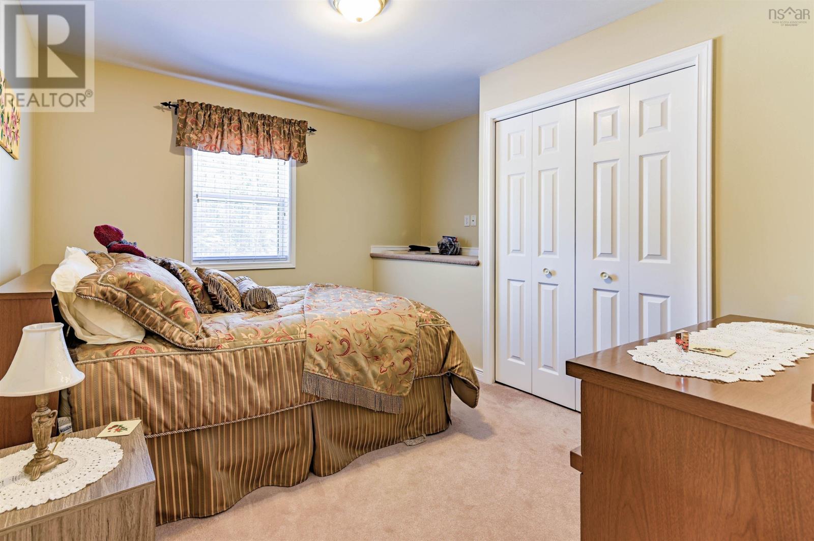 Property 22 of 49 of 3 Acadia Dr