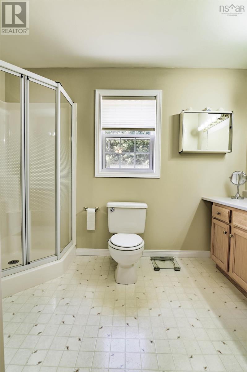 Property 24 of 49 of 3 Acadia Dr