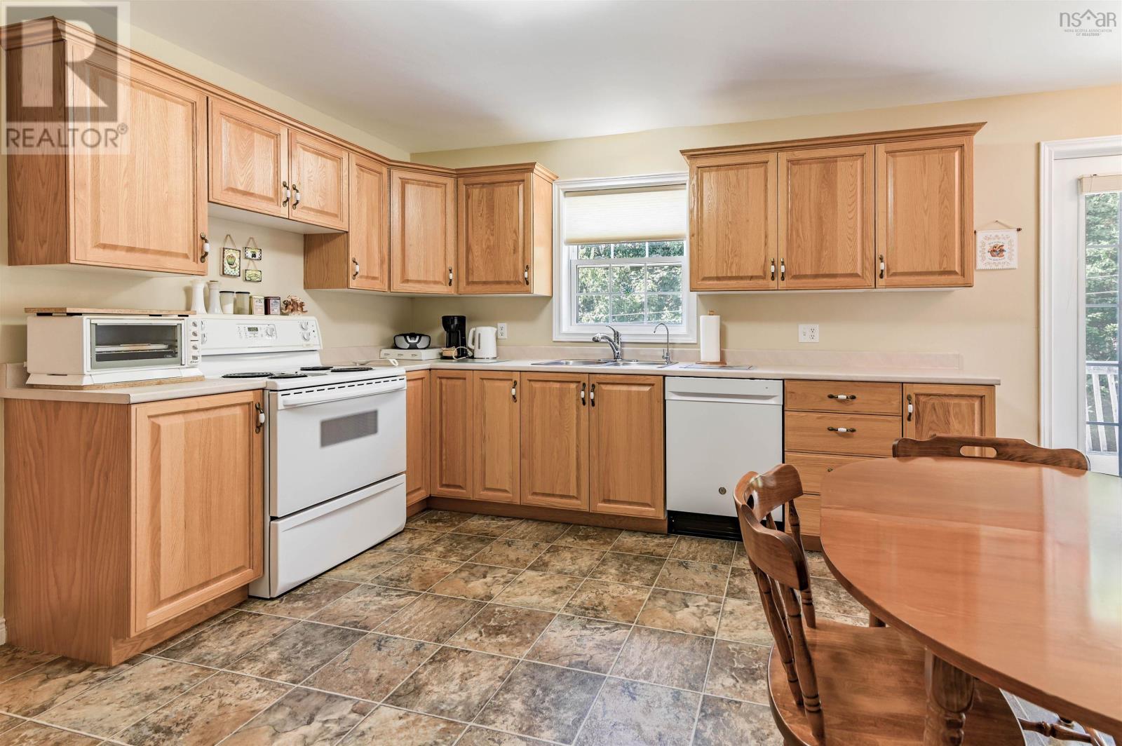 Property 9 of 49 of 3 Acadia Dr