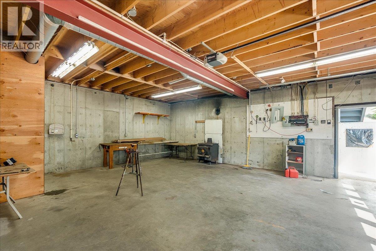 5270 Callbeck Road, Nelson