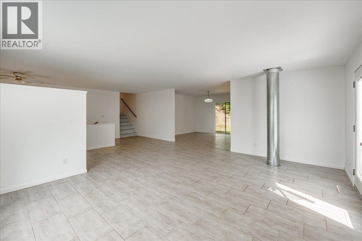 5270 Callbeck Road, Nelson