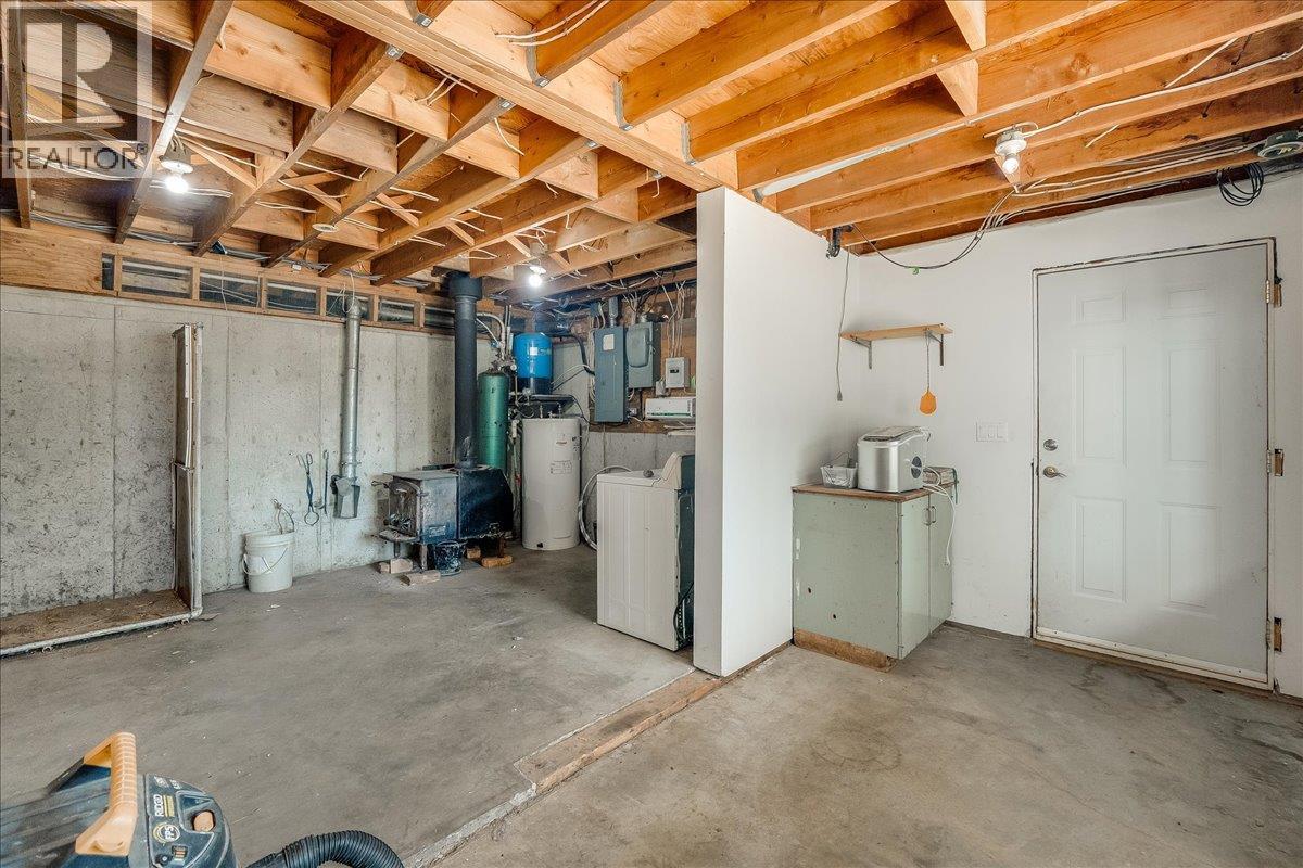 5270 Callbeck Road, Nelson