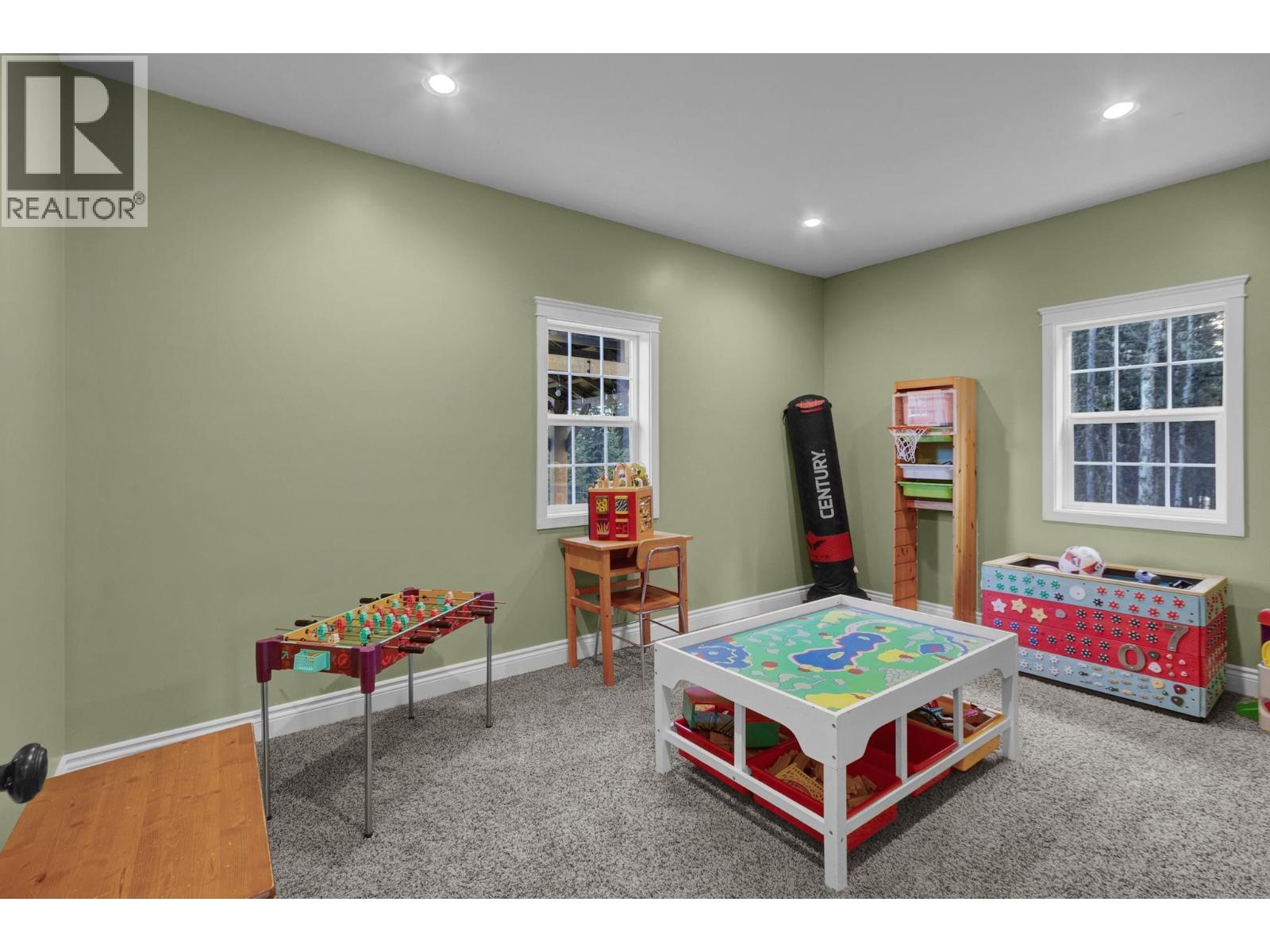 5226 CRANBROOK HILL ROAD, Prince George