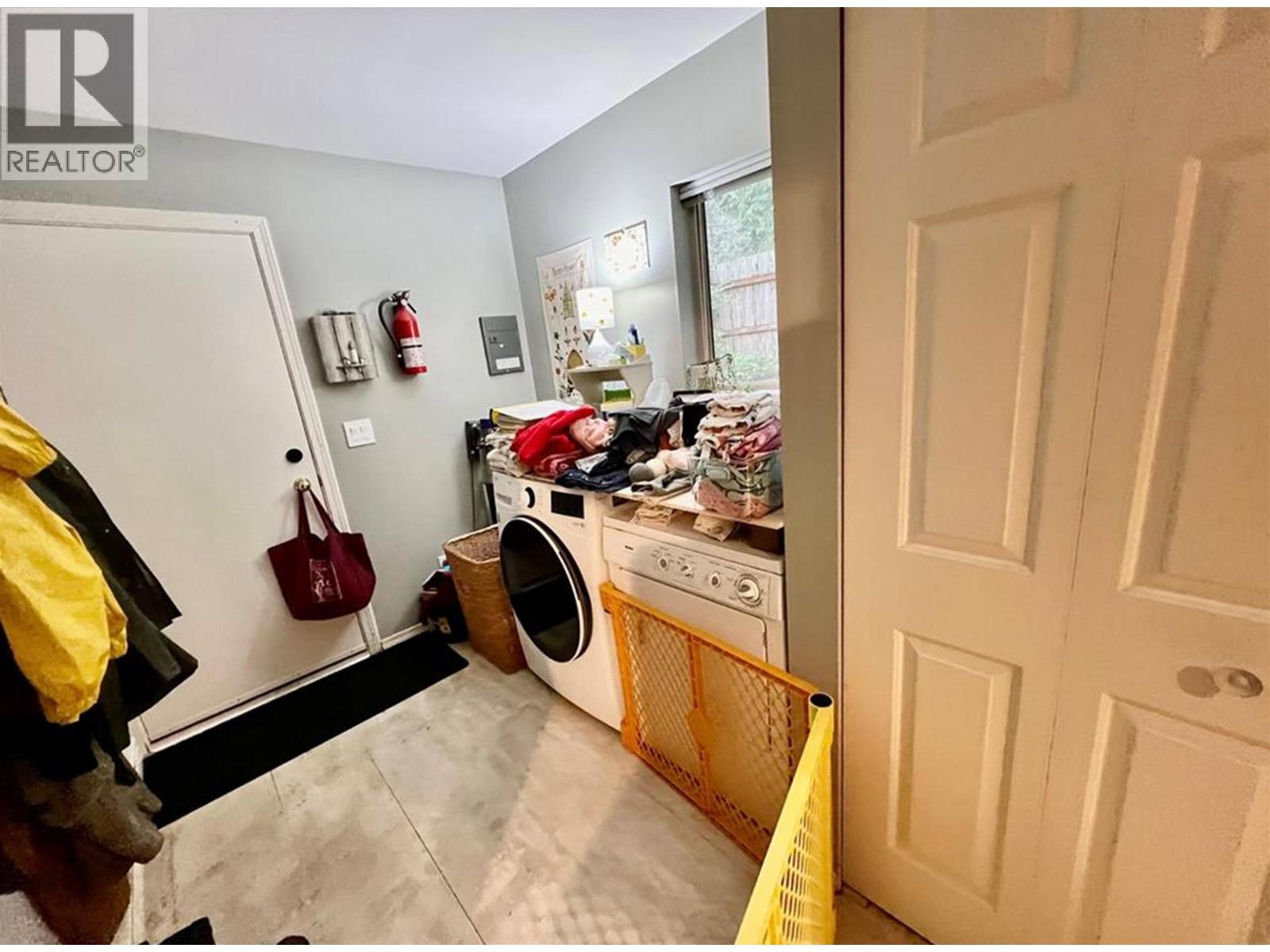 702 CHARTER ROAD, Mayne Island