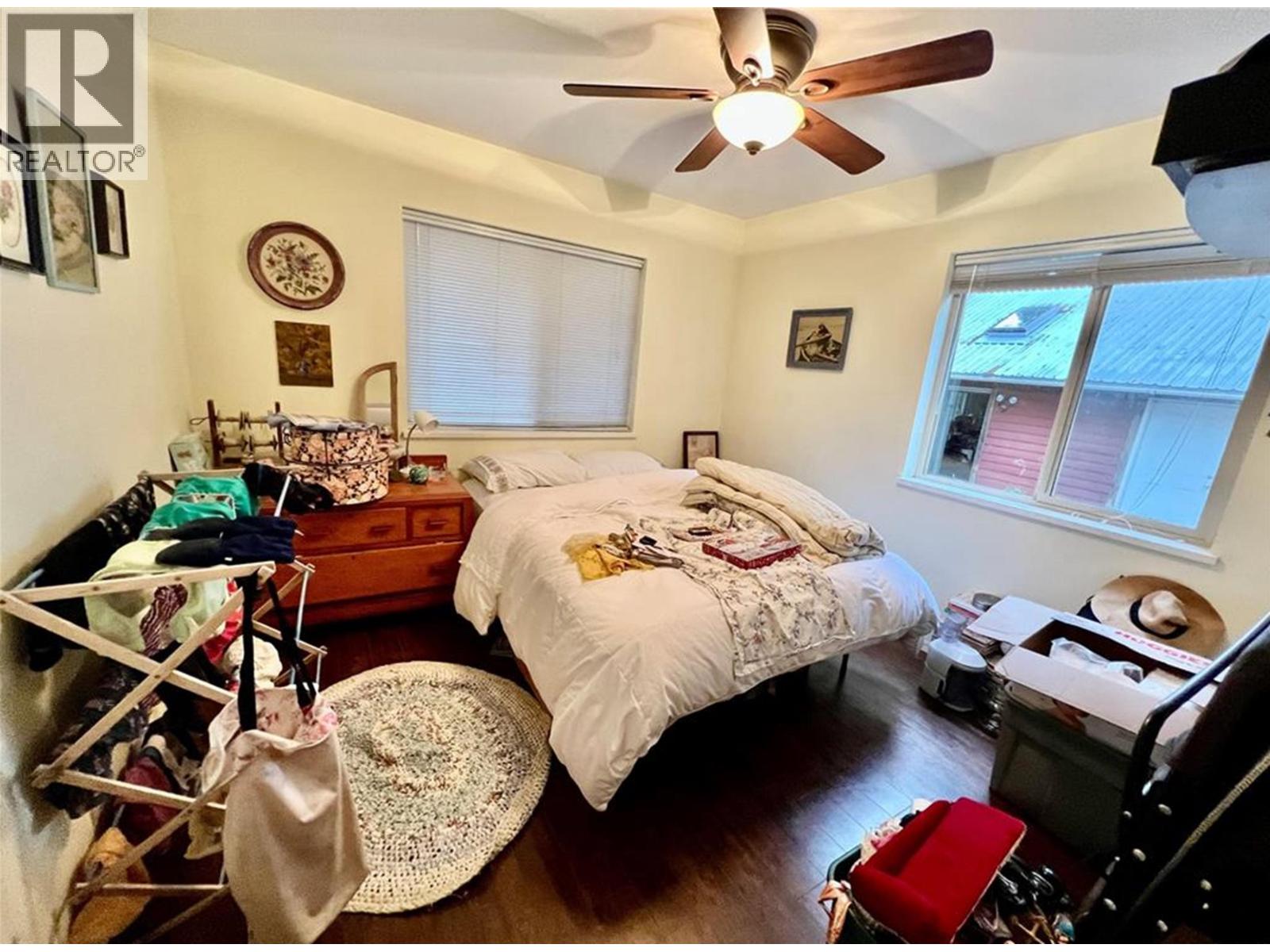 702 CHARTER ROAD, Mayne Island