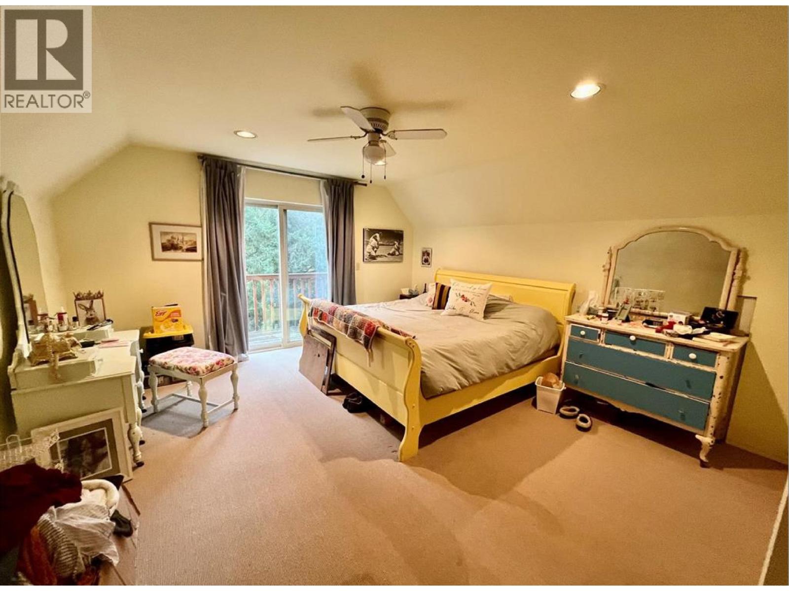 702 CHARTER ROAD, Mayne Island