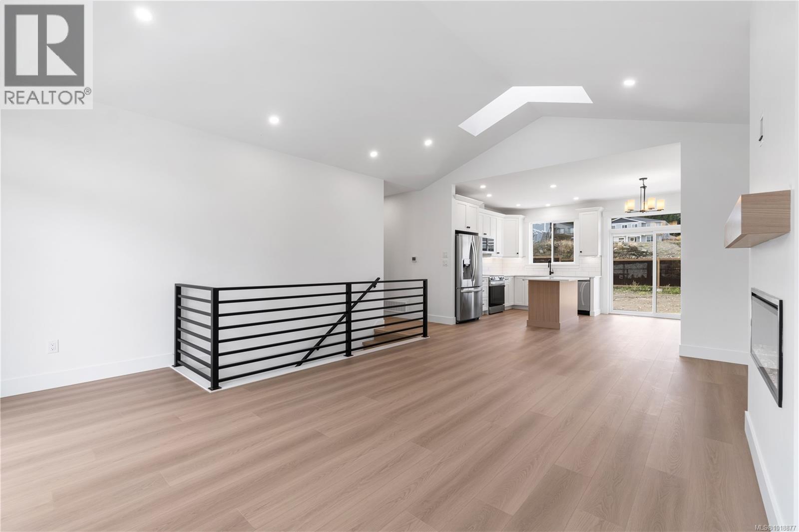 824 Russell Rd, Ladysmith