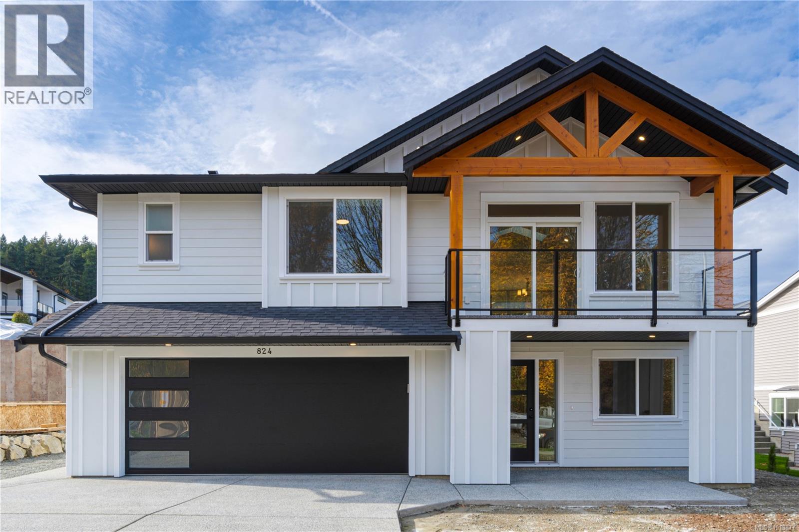 824 Russell Rd, Ladysmith