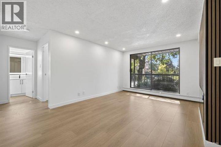 #121-8511 ACKROYD Road, Richmond