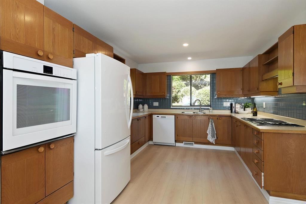 14815 HARDIE AVENUE, White Rock