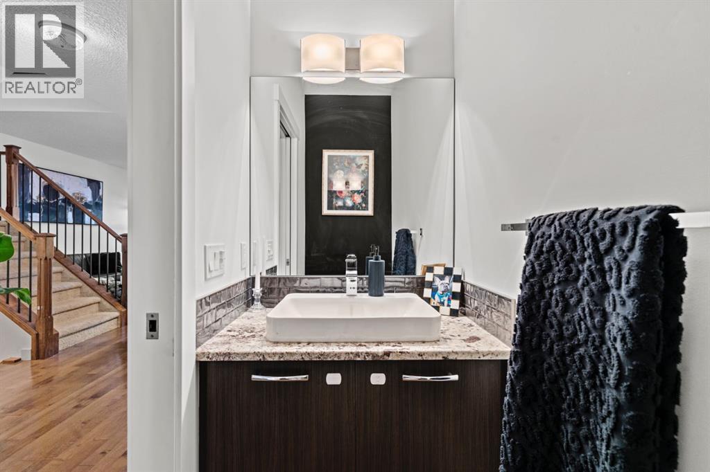 Single Family House for Sale in   Street NE Winston Heights/Mountview Calgary 