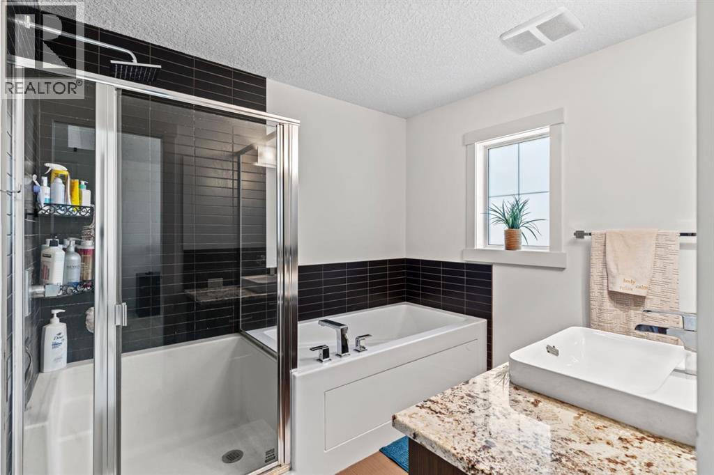 Single Family House for Sale in   Street NE Winston Heights/Mountview Calgary 