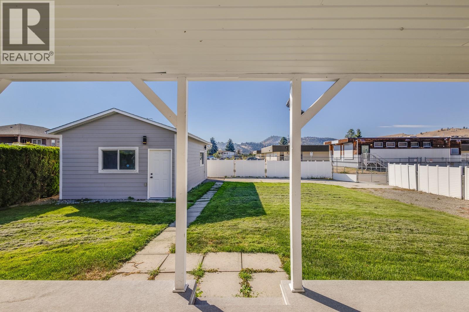  796 Hollywood Road North, Kelowna