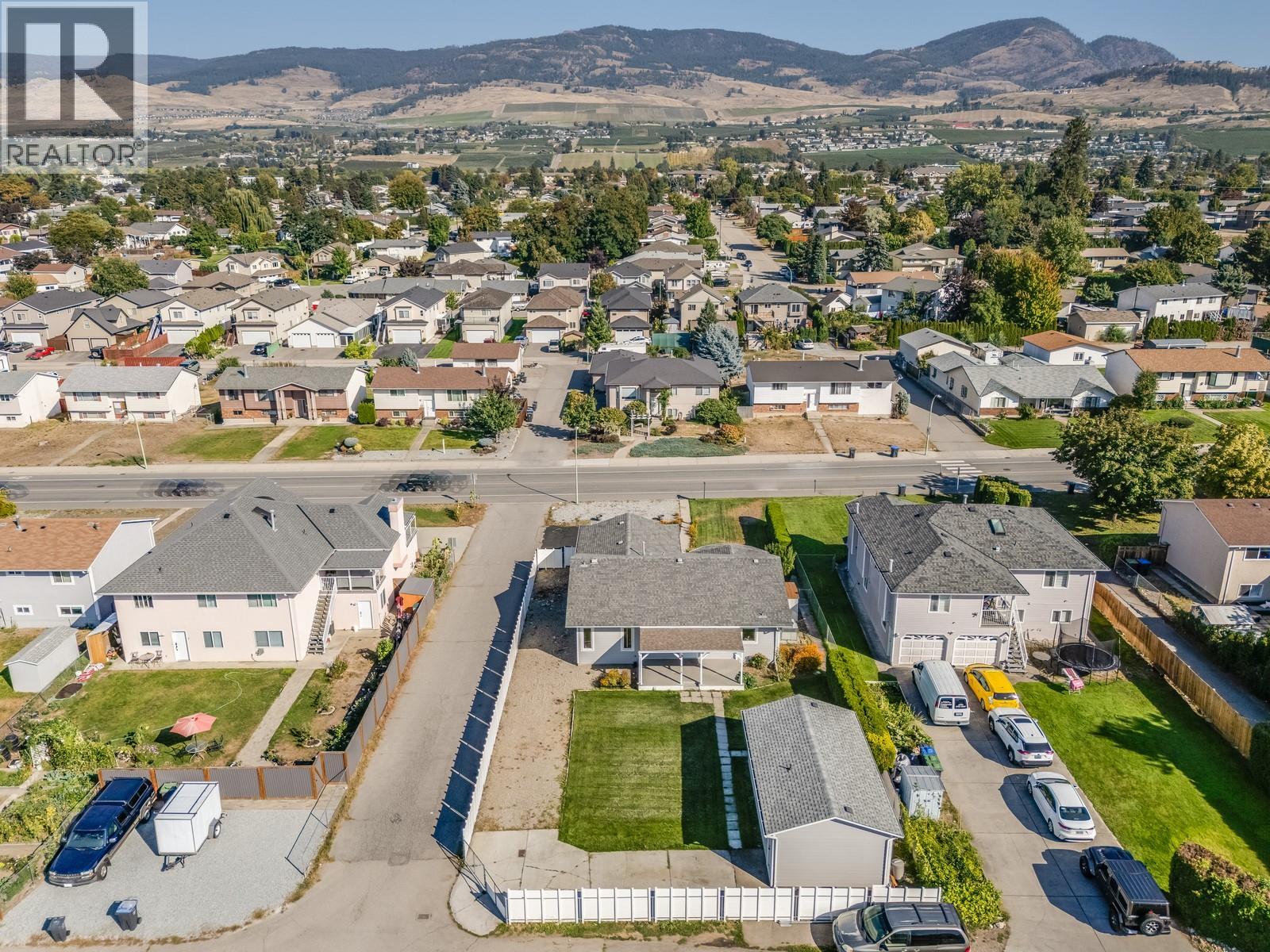  796 Hollywood Road North, Kelowna