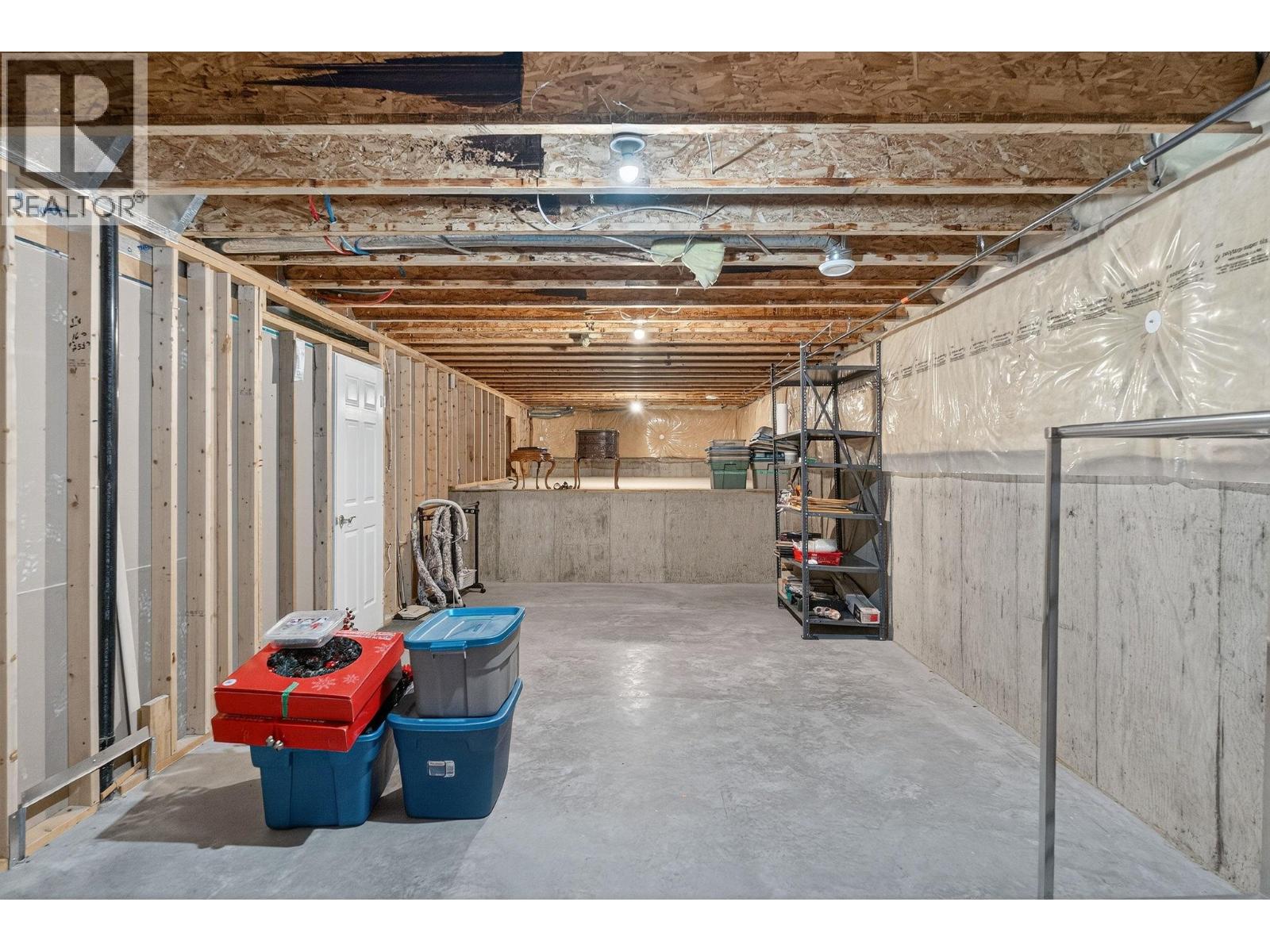 101 1321 Ridgeway Drive, Kelowna