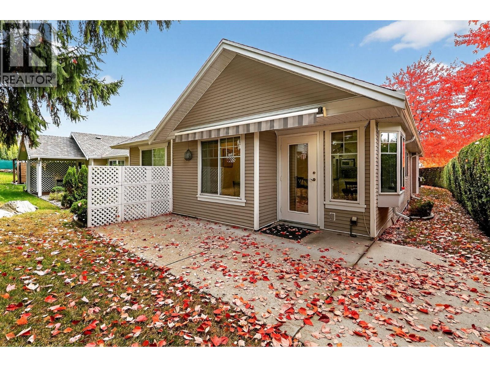 101 1321 Ridgeway Drive, Kelowna